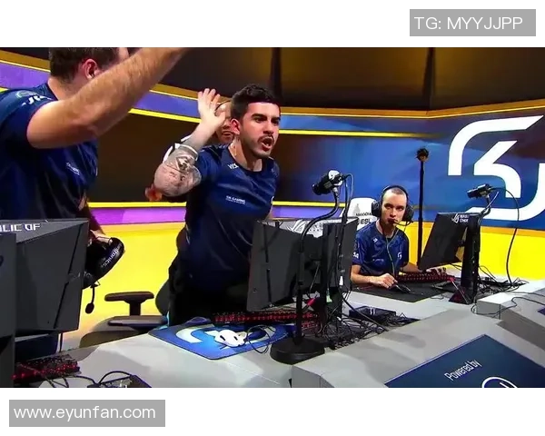 FPX战队在CSGO比赛中包夹战术解析与应用分析